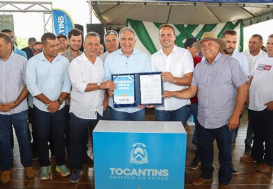 Em Pindorama, Laurez anuncia retomada das obras da TO-262 e TO-040; Prefeito faz crítica: “antes recursos eram anunciados, mas nada avançava”