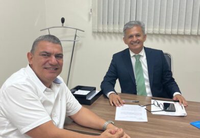 Gideon Soares reforça diálogo institucional em visita ao procurador-geral de Araguaína