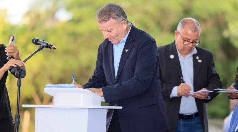 Prefeito Eduardo Siqueira anuncia reajuste salarial, gratificação permanente e reforma da Lei 1.407 durante os 33 anos da Guarda Metropolitana de Palmas