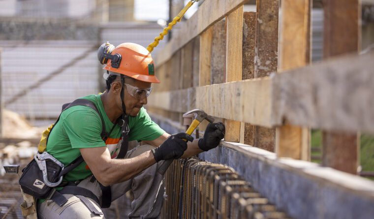 Construção civil: mais de 50 vagas abertas para pedreiro, pintor e servente em Palmas