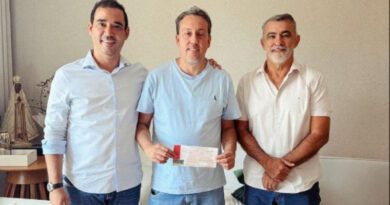 Após foto com Gomes e Dorinha, deputado troca PL por MDB e sela apoio a Vicentinho