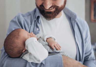 Lula sanciona lei que amplia licença-paternidade para 20 dias e cria salário-paternidade