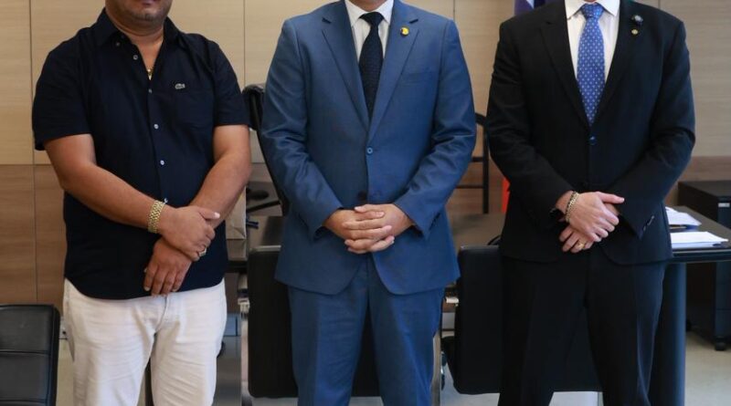 Alexandre Guimarães participa de agenda com novo ministro das Cidades e o prefeito de Itaguatins