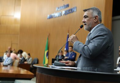 Amélio fala em gratidão, respeito entre adversários e evita confronto ao deixar o Republicanos