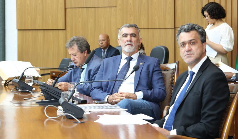 Deputados aprovam datas-base de servidores da Aleto, Judiciário, MP, TCE e Defensoria