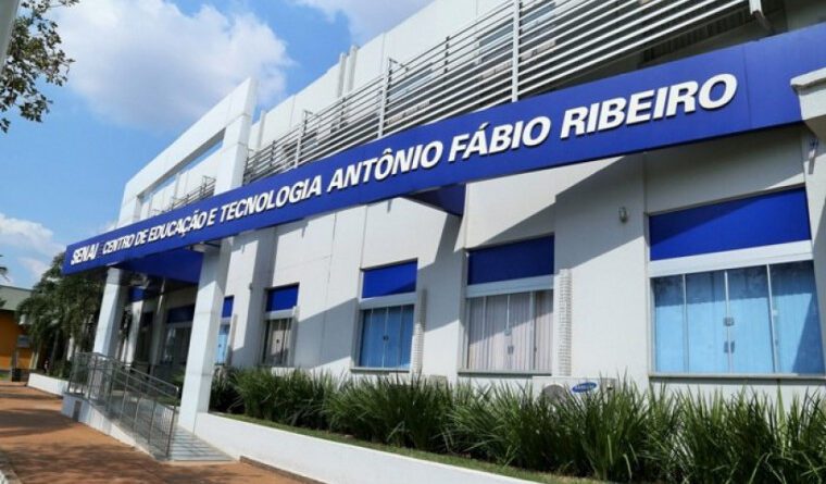 Emprego no Senai: Araguaína tem vaga aberta para instrutor; veja pacote de benefícios