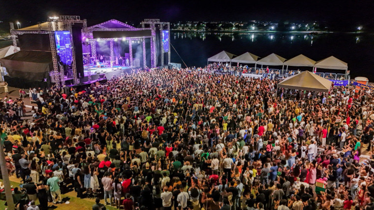 Multidão transforma a Via Lago em palco de fé, louvor e adoração no Araguaína para Cristo