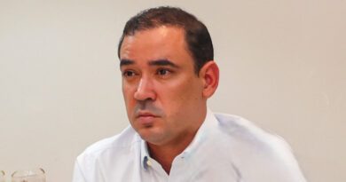 Praias: Vicentinho critica redução no apoio, cobra política permanente e alerta para prejuízos