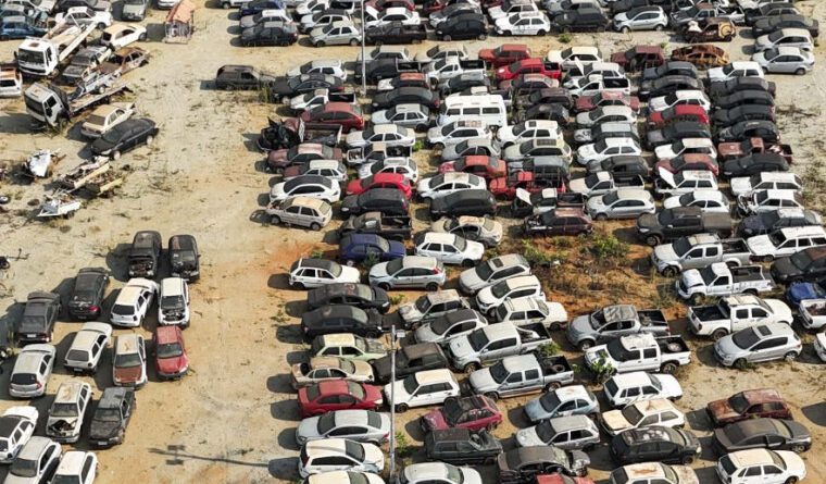 5º leilão do Detran neste ano terá 232 veículos e sucatas com lances iniciais a partir de R$ 10
