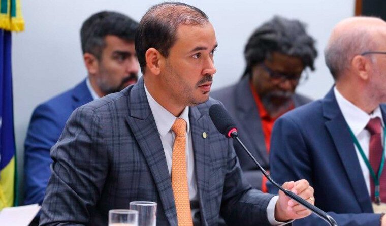 Vicentinho já destinou R$ 73,6 milhões para municípios e instituições do Tocantins em 2026