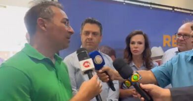 Wagner prestigia anúncio de Dimas ao Senado, mas reafirma apoio a Irajá e Eduardo Gomes