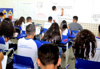 Nova lei amplia direito de professores a licença remunerada para qualificação; Dorinha foi relatora