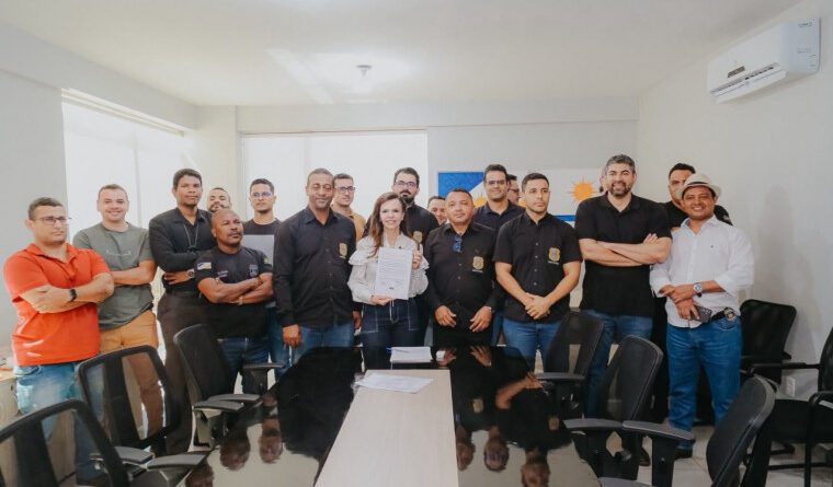 Policiais penais apresentam a Dorinha demandas sobre concurso público, salários e estrutura