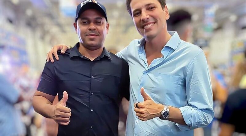 Pedro Afonso: Deputado Olyntho firma parceria com o vereador Rômulo Soares e garante veículo para pacientes em hemodiálise