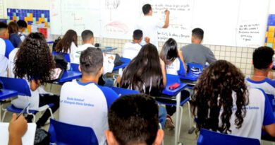 Redistribuição: Governo convoca 221 aprovados da Educação; 247 vagas não foram preenchidas Redistribuição: Governo convoca 221 aprovados da Educação; 247 vagas não foram preenchidas