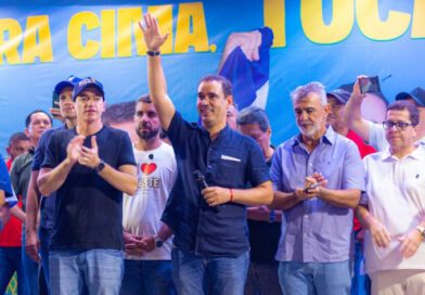 Vicentinho Júnior amplia base no Sudeste e reúne vários prefeitos e vereadores em Dianópolis
