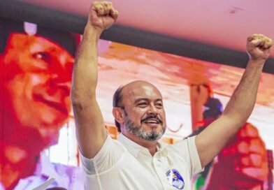 MPE cobra certidões de três processos contra Sandoval para analisar registro de candidatura
