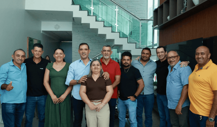Vicentinho recebe apoio do vice-prefeito, presidente da Câmara e vereadores de Silvanópolis