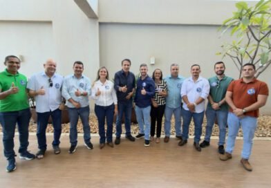 Gaguim firma compromisso de articular R$ 100 milhões para a ponte do Bertaville, em Palmas