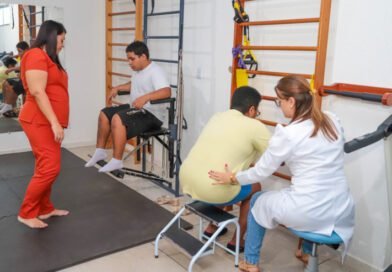 Do medo de cair à liberdade de caminhar: fisioterapia gratuita muda vida de pacientes em Araguaína