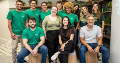 Stone abre vagas para formação de novas lideranças com salário de R$ 8,5 mil e benefícios Stone abre vagas para formação de novas lideranças com salário de R$ 8,5 mil e benefícios