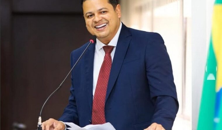 Prefeito recebe quase R$ 500 mil em diárias em apenas um ano, e Ministério Público abre apuração