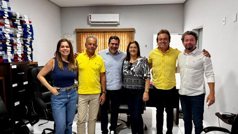 Ex-vereadora de Araguaína Cleide Melo e família declaram apoio ao deputado Marcus Marcelo