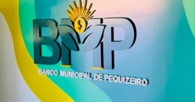 Cidade do Tocantins cria moeda própria chamada ‘Pequi’, com banco, aplicativo e cartões; entenda Cidade do Tocantins cria moeda própria chamada ‘Pequi’, com banco, aplicativo e cartões; entenda