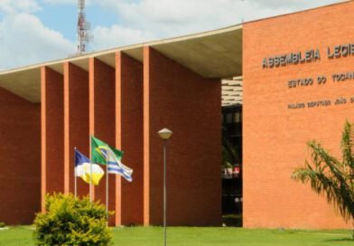 Assembleia concede aposentadoria de mais de R$ 54 mil para técnico legislativo no Tocantins