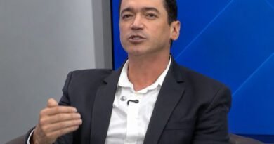 Alexandre Guimarães diz que atuais senadores ‘lembram muito de Brasília e esquecem do Tocantins’ Alexandre Guimarães diz que atuais senadores ‘lembram muito de Brasília e esquecem do Tocantins’