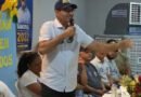 ‘Quem é 44? Quem é 45?’: prefeito consulta moradores e anuncia apoio a Vicentinho ao Governo