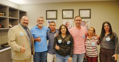 Grupo de candidatos a deputado federal do PSB abandona Laurez e declara apoio a Vicentinho