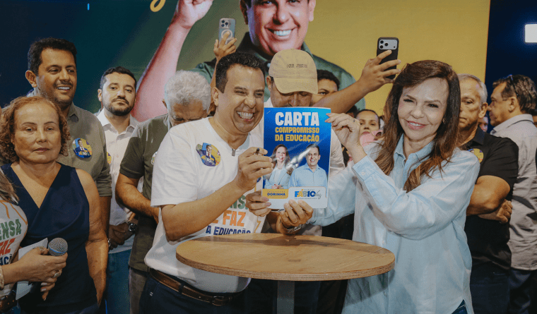 Dorinha firma compromisso de reestruturar carreira dos professores e ampliar bolsas do PROFE