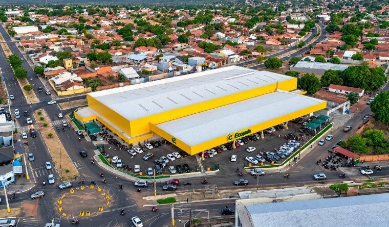 Supermercado Campelo celebra 33 anos com festa, sorteios, música e ofertas em Araguaína