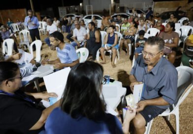 Lago Norte avança na regularização após anos de espera e moradores recebem títulos de imóveis