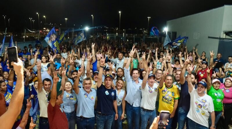Olyntho reúne multidão em Araguaína e mostra força na reta final da campanha