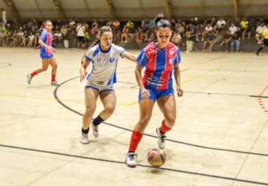 Mulheres brilham nas quadras durante as finais de torneio de futsal com 60 equipes em Araguaína